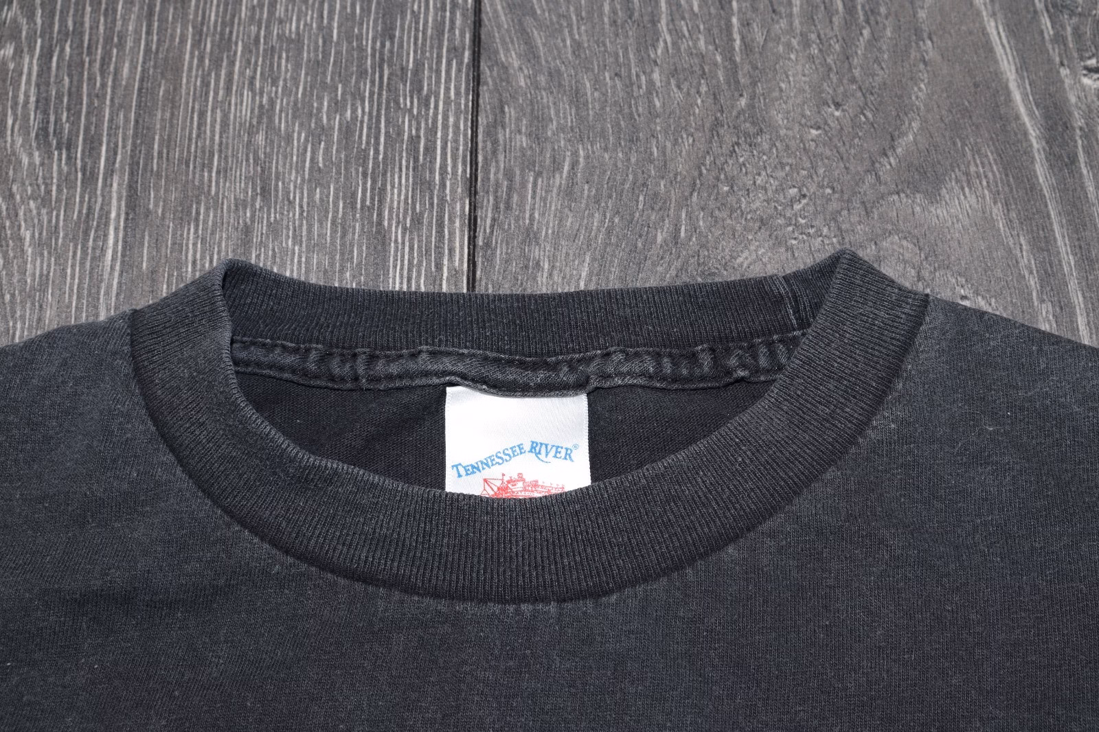 VINTAGE SYSTEM OF A DOWN MEN SHIRT BLACK RARE HEAVY METAL TENNESSEE RIVER SIZE M